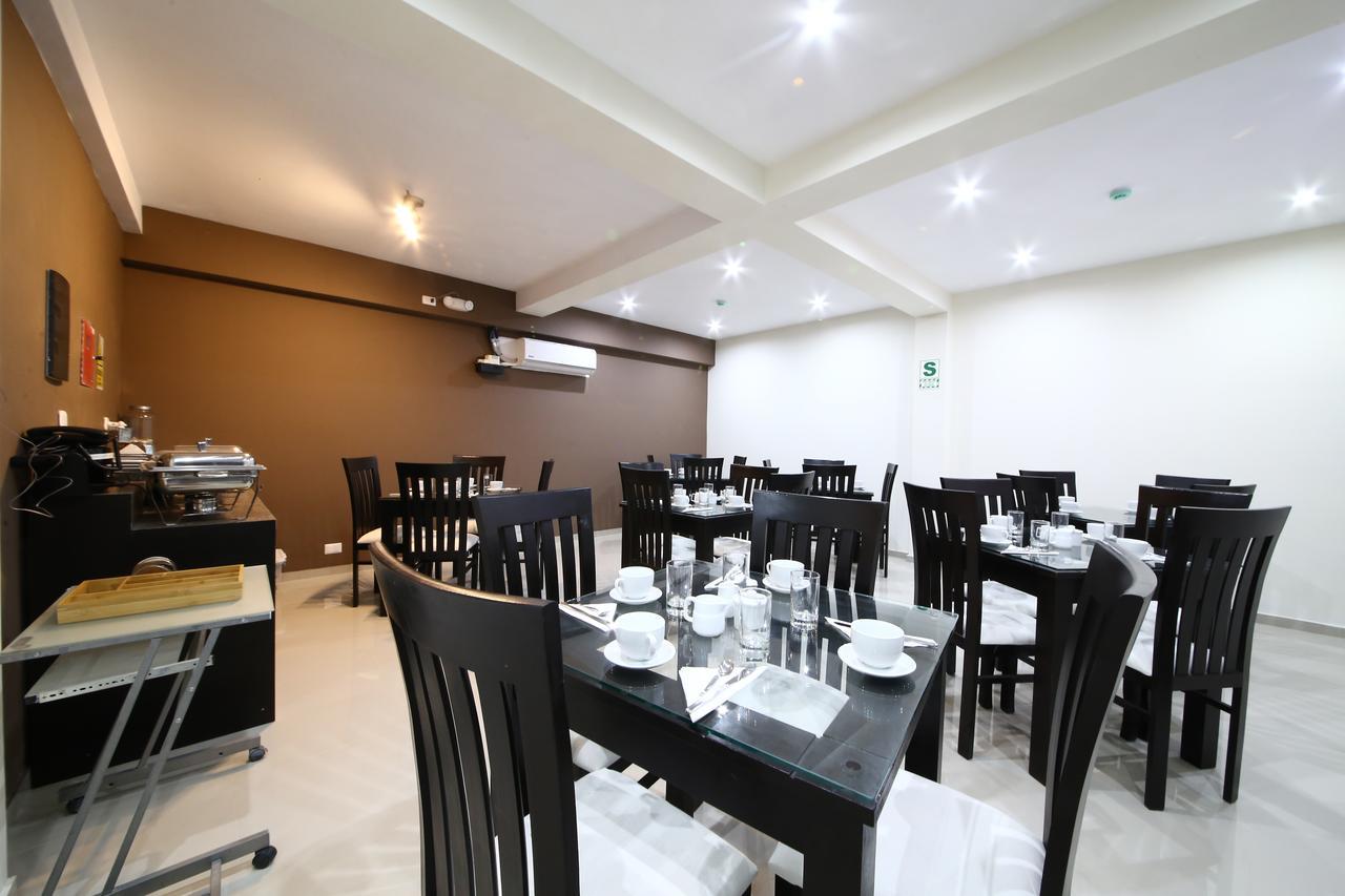 Hotel Solec 3*